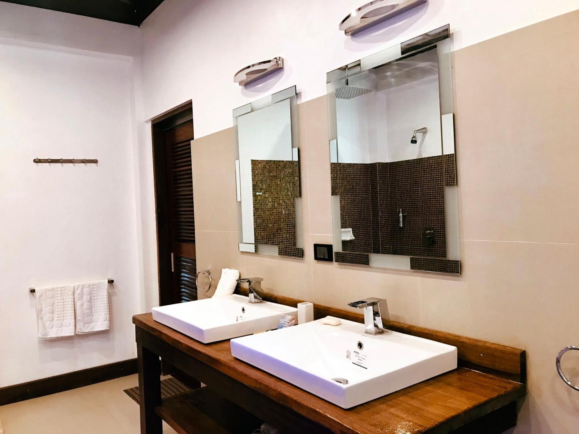Dolarog Beach Resort El Nido Habitación foto